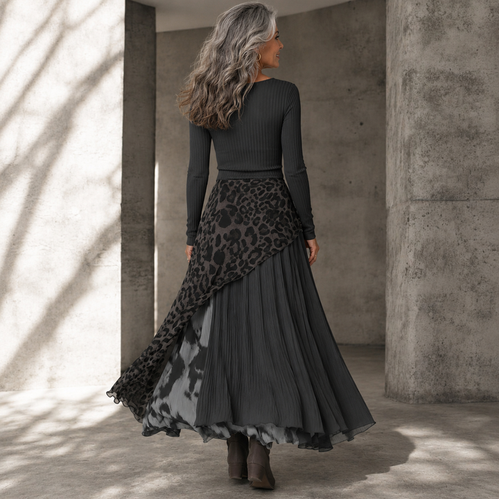 Fenna™ | Long Dress with Leopard Accent – Bold Elegance & Flowing Femininity