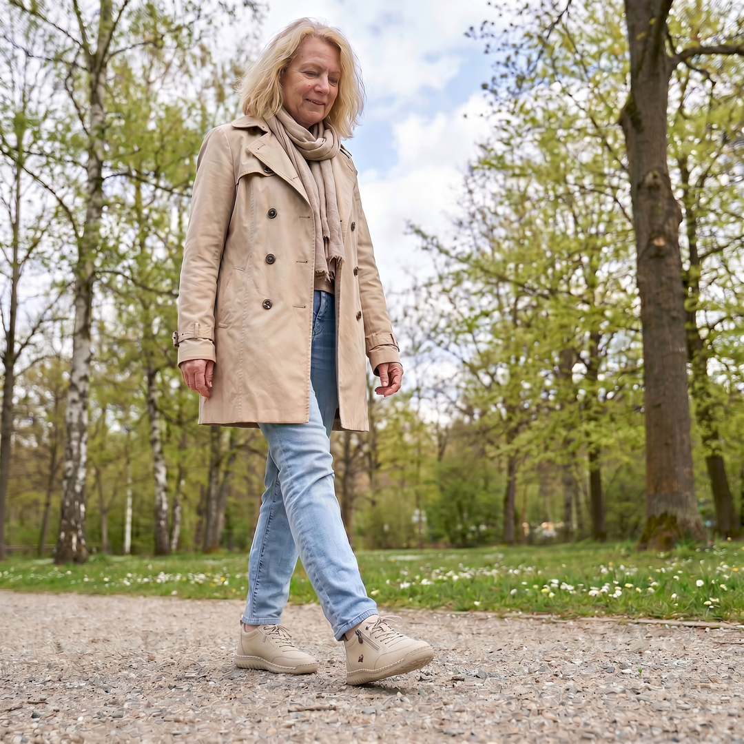 Mila – Comfortable Orthopedic Sneakers